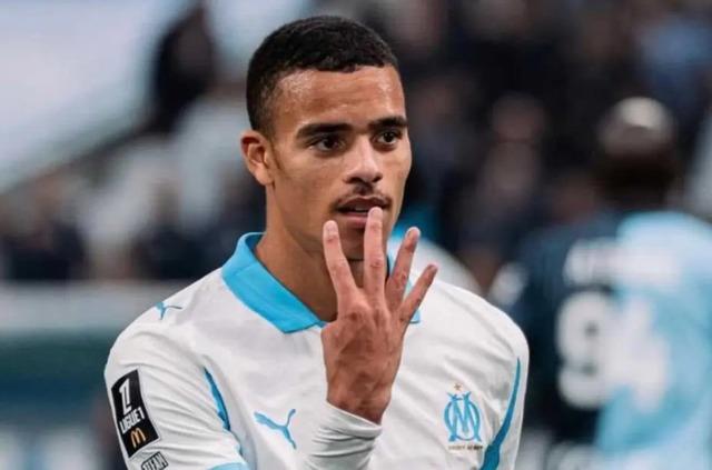Fenerbahçe'ye İsmi Sıkça Görülen Transfer Darbesi: Mason Greenwood Resmen Katıldı