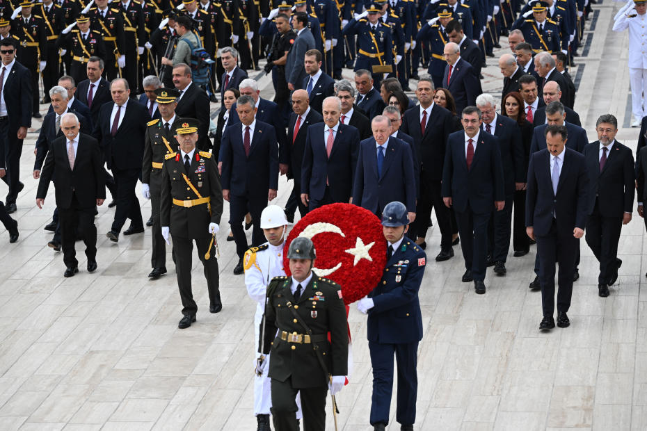 Cumhurbaşkanı Erdoğan: 104 yıl önce olduğu gibi menfur planlara müsaade etmiyoruz