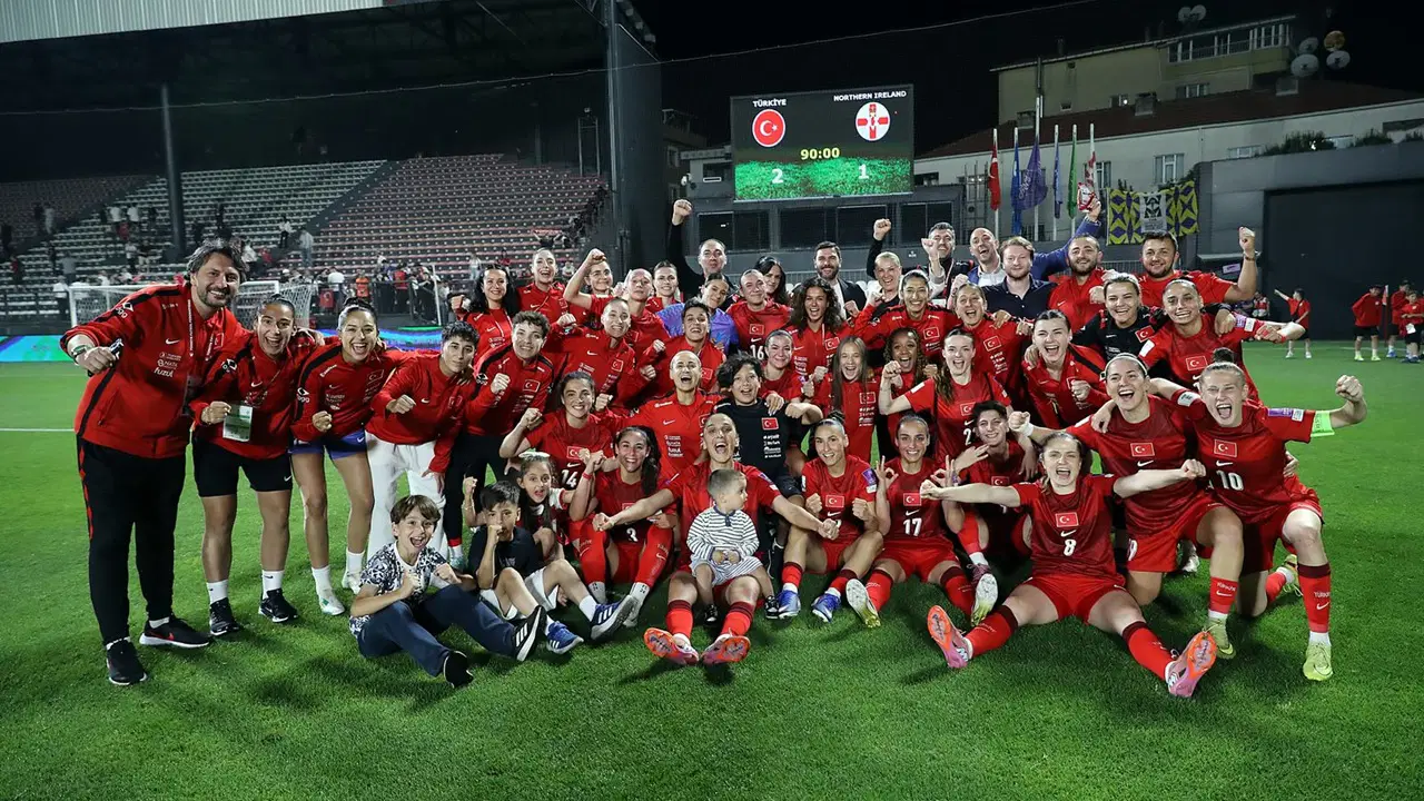 A Milli Kadın Futbol Takımı, Slovenya ile Play-off Mücadelesine Hazırlanıyor