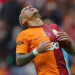Galatasaray'a UEFA'dan şok ceza!