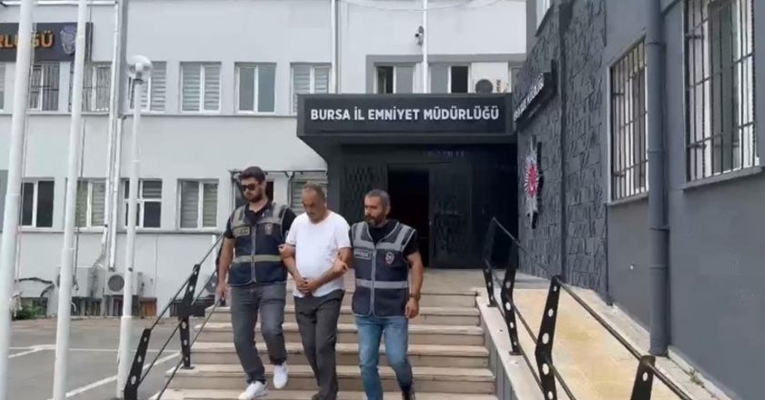 Üç yıl boyunca başkasının kimliğiyle yaşamış!  – Son Dakika Türkiye Haberleri