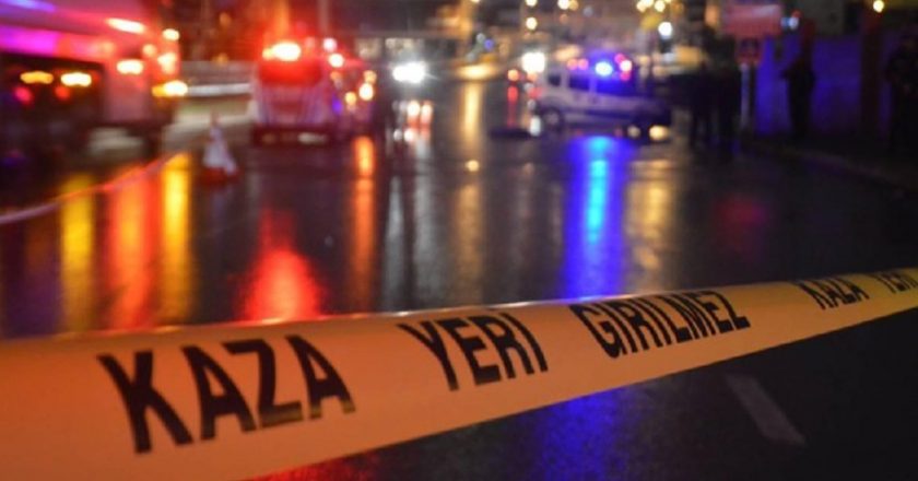 Burdur-Fethiye karayolunda direksiyon hakimiyetini kaybeden otomobil direğe çarptı: 4 yaralı – Son Dakika Türkiye Haberleri