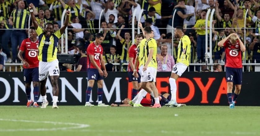 Sahaya yabancı cisim atıldı: UEFA'dan F.Bahçe'ye penaltı! – En güncel spor haberleri