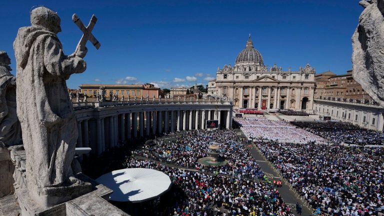 Papa Francis’in cenaze töreni fotoğraflarla
