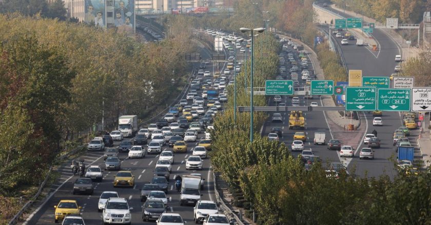 Tahran’ın “Çıktı Çıktı Yolları”, İsrail saldırılarından kaçanların geri dönüşü için ayrıldı