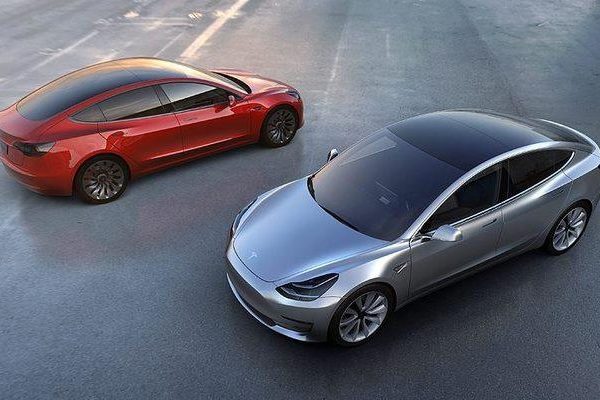 Elon Musk duyurdu! Gok Tesla’ya geliyor