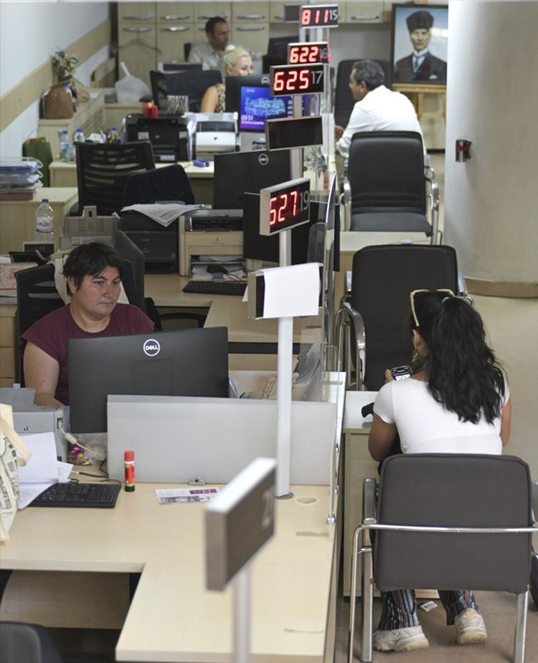 Vatandaşlar nüfusun talimatlarını ve tür türlerinin lisanslarının yenilenmesi için verilen zamanı yarın biter