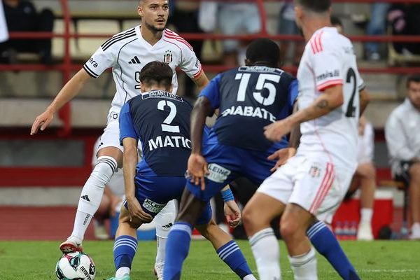 Beşiktas yenilgi ile üçüncü dost maçı bıraktı! Yeni transfer ilk kez giyildi