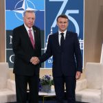Başkan Erdoğan Macron ile tanıştı