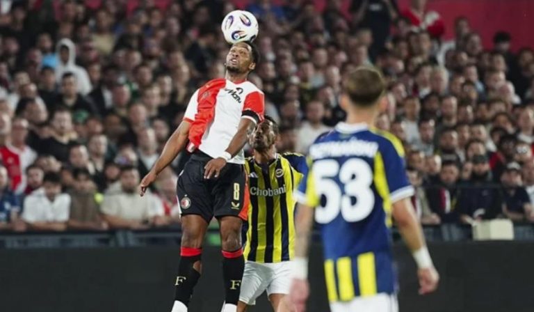 Futbol Sahalarının Renkli Kahramanları: Lakapların Ardındaki Hikayeler