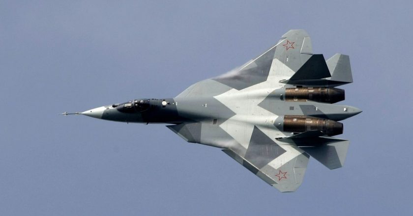 Rus savaş uçakları Estonya hava alanını ihlal etti