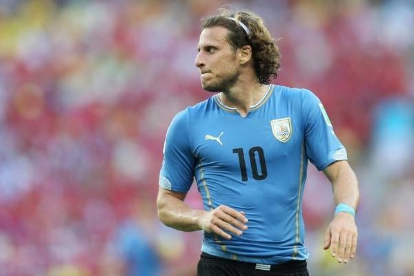 Uruguay milli takımının efsane ismi Diego Forlan ölümden döndü! Üç kaburgası kırıldı! Pnömotoraks hastasıydı…
