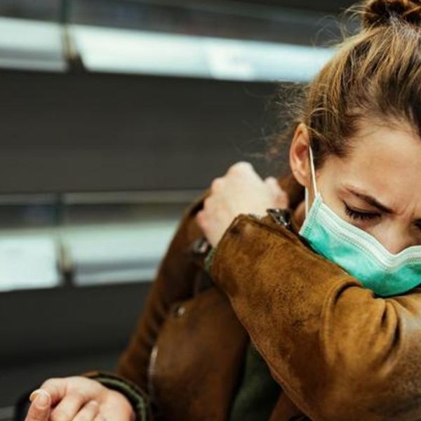 Acil servislerde koronavirüs alarmı: Savunmasız kişilerde ölüm riski 6 kata yaklaştı