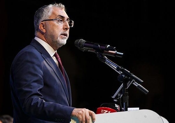 Şehit çocuklarına yönelik eğitim yardımları yarın hesaplara yatırılacak.