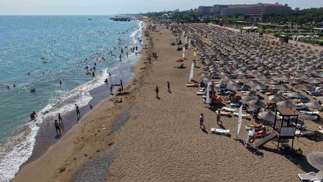 Antalya ekimde zirveye çıktı ve 10 ayda 16 milyon turisti aştı3