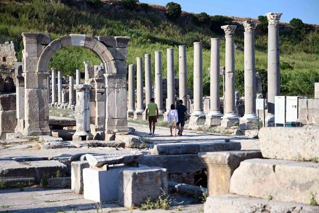 Antalya ekim ayında zirveye ulaştı ve 10 ayda 16 milyon turisti aştı2