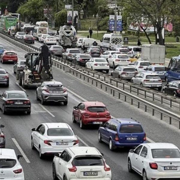 İstanbulluların dikkatine! Trafikte büyük değişiklik: Hız limitleri güncellendi