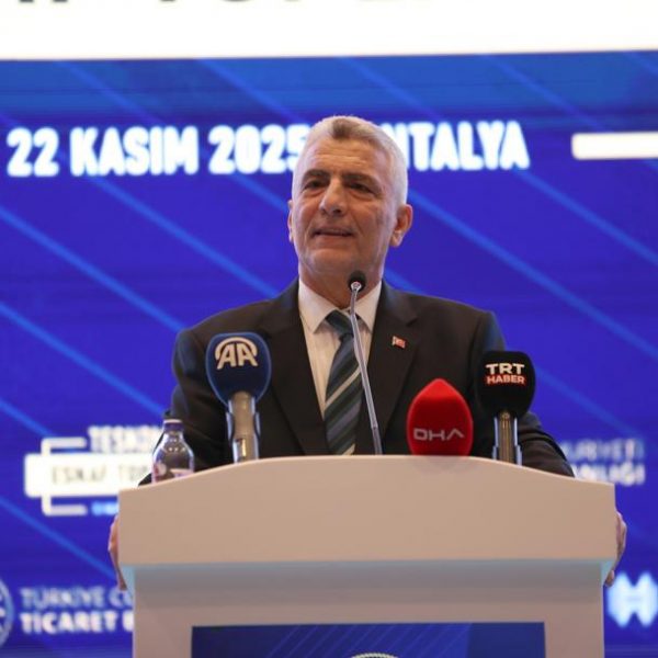 Ticaret Bakanı Ömer Bolat: “Esnafa verilen kredi miktarı 148 milyar liraya ulaştı”