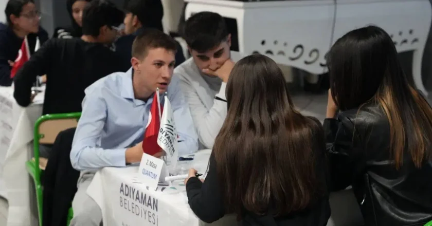 Adıyaman Belediyesi’nden YKS adaylarına destek ve motivasyon!