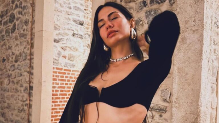 Eşref Rüya’nın Nisan’ı Demet Özdemir’in bayram kutlaması gündemde! Lüks evini görenler hayran kaldı